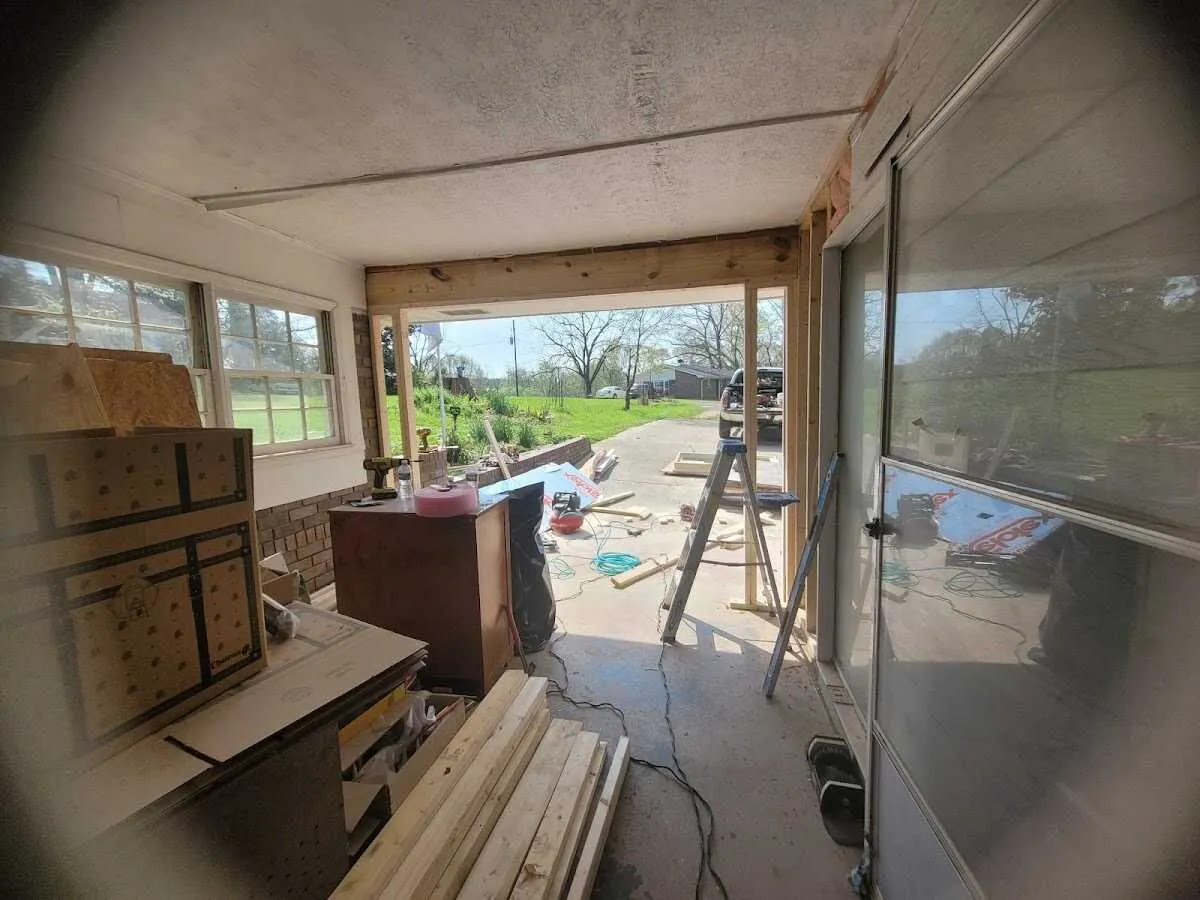 Air movers and dehumidifier for Drying & Dehumidification in Creedmoor